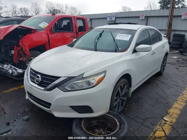 1N4AL3AP8JC138464 2018 NISSAN ALTIMA - Image 2