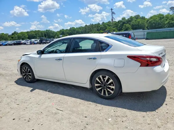 1N4AL3AP8JC140697 2018 NISSAN ALTIMA - Image 2