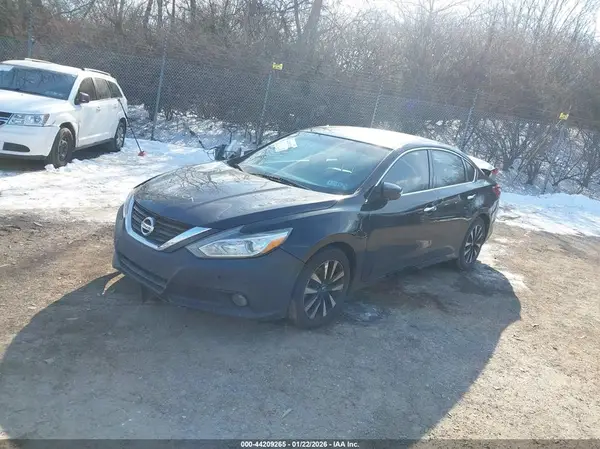 1N4AL3AP8JC141848 2018 NISSAN ALTIMA - Image 2