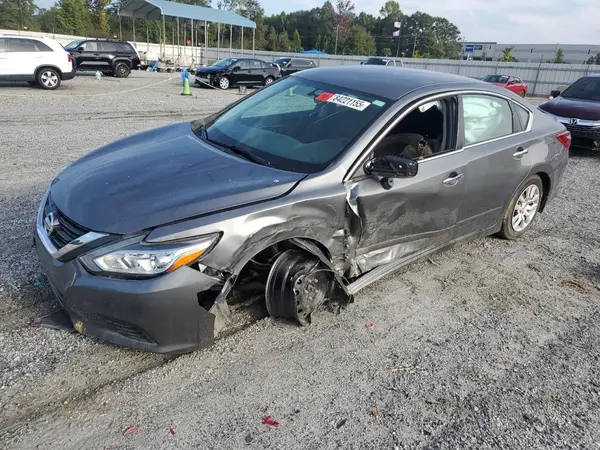 1N4AL3AP8JC142255 2018 NISSAN ALTIMA - Image 1