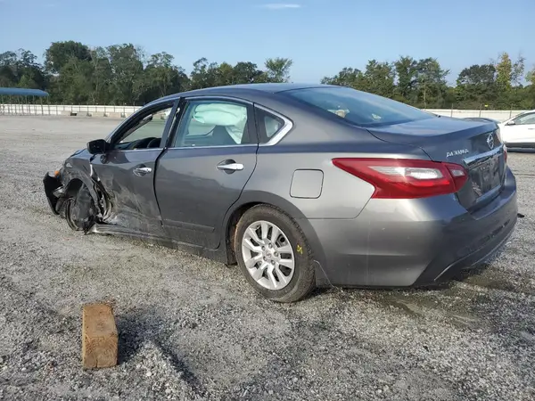 1N4AL3AP8JC142255 2018 NISSAN ALTIMA - Image 2