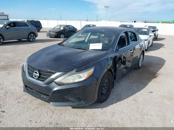 1N4AL3AP8JC142384 2018 NISSAN ALTIMA - Image 2