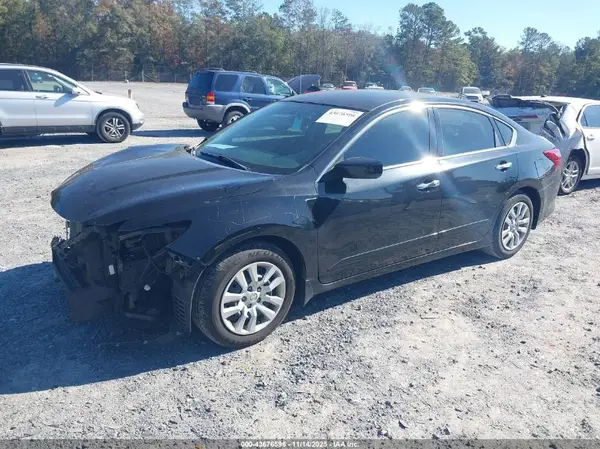 1N4AL3AP8JC143650 2018 NISSAN ALTIMA - Image 2