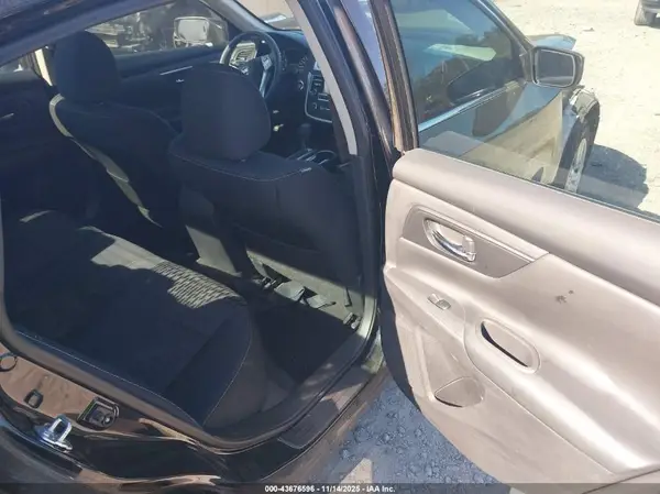 1N4AL3AP8JC143650 2018 NISSAN ALTIMA - Image 8