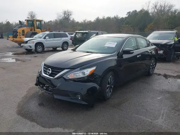 1N4AL3AP8JC145561 2018 NISSAN ALTIMA - Image 2