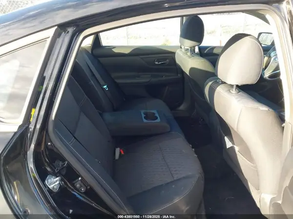 1N4AL3AP8JC145625 2018 NISSAN ALTIMA - Image 8