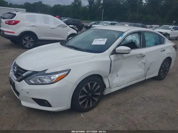 1N4AL3AP8JC146449 2018 NISSAN ALTIMA - Image 2