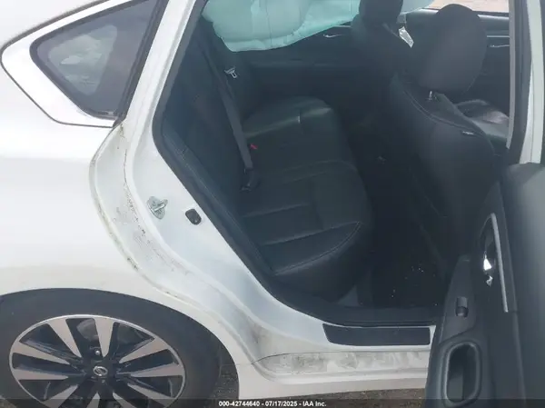 1N4AL3AP8JC146449 2018 NISSAN ALTIMA - Image 8
