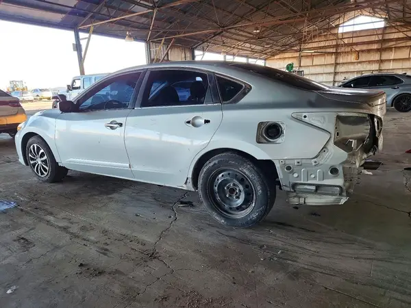 1N4AL3AP8JC146659 2018 NISSAN ALTIMA - Image 2