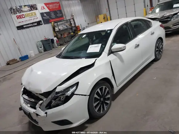 1N4AL3AP8JC147729 2018 NISSAN ALTIMA - Image 2