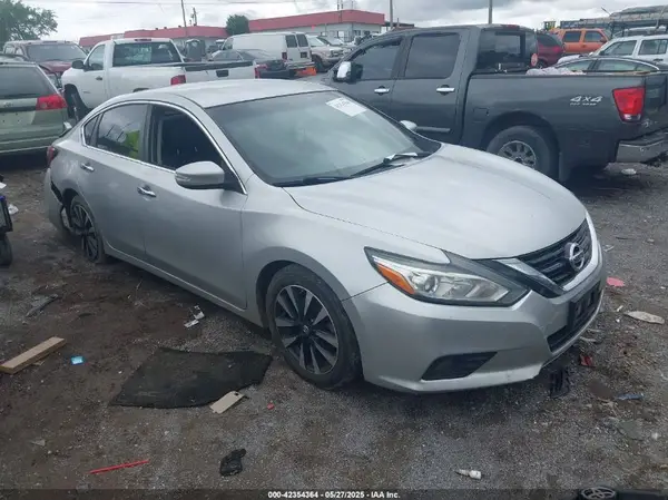 1N4AL3AP8JC148413 2018 NISSAN ALTIMA - Image 1