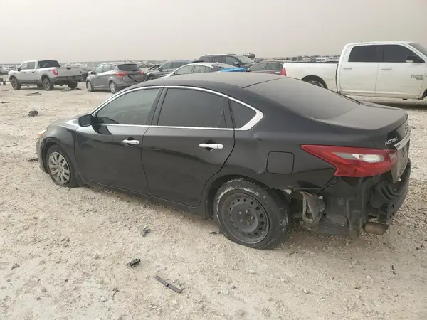 1N4AL3AP8JC149125 2018 NISSAN ALTIMA - Image 2