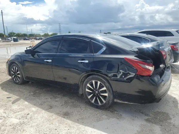 1N4AL3AP8JC156298 2018 NISSAN ALTIMA - Image 2