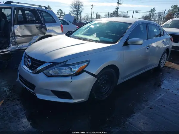 1N4AL3AP8JC159816 2018 NISSAN ALTIMA - Image 2