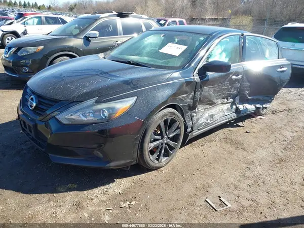 1N4AL3AP8JC160612 2018 NISSAN ALTIMA - Image 2