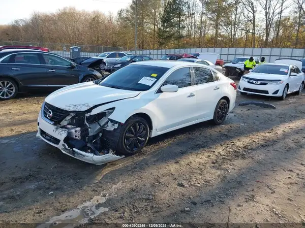 1N4AL3AP8JC161422 2018 NISSAN ALTIMA - Image 2
