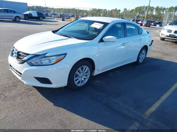 1N4AL3AP8JC161534 2018 NISSAN ALTIMA - Image 2