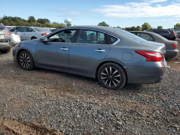1N4AL3AP8JC163073 2018 NISSAN ALTIMA - Image 2
