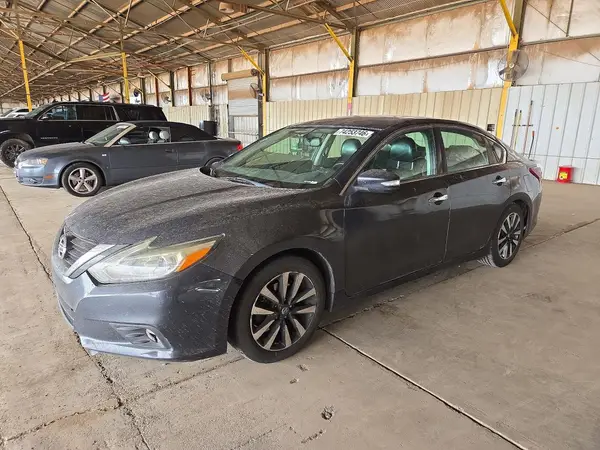 1N4AL3AP8JC164174 2018 NISSAN ALTIMA - Image 1