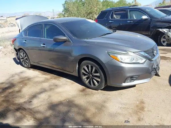 1N4AL3AP8JC164398 2018 NISSAN ALTIMA - Image 1