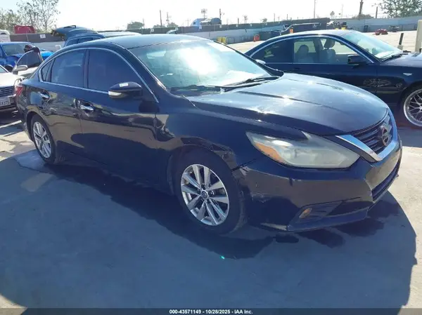 1N4AL3AP8JC164627 2018 NISSAN ALTIMA - Image 1