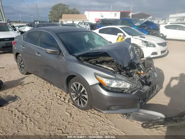 1N4AL3AP8JC168371 2018 NISSAN ALTIMA - Image 1