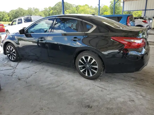 1N4AL3AP8JC168449 2018 NISSAN ALTIMA - Image 2