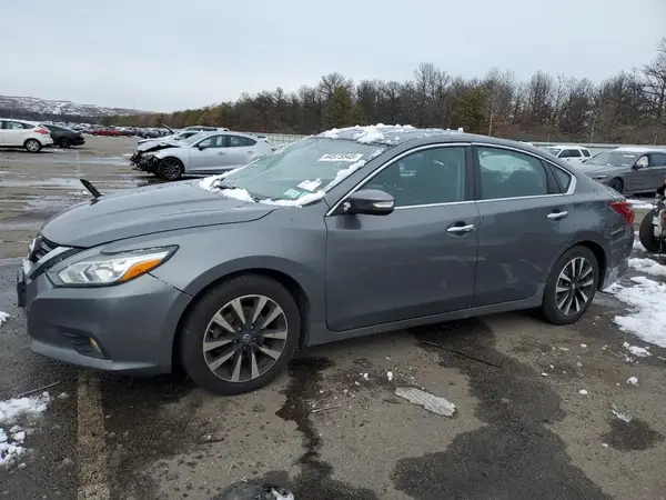1N4AL3AP8JC170203 2018 NISSAN ALTIMA - Image 1