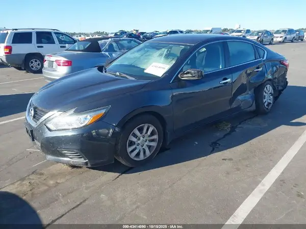 1N4AL3AP8JC170489 2018 NISSAN ALTIMA - Image 2