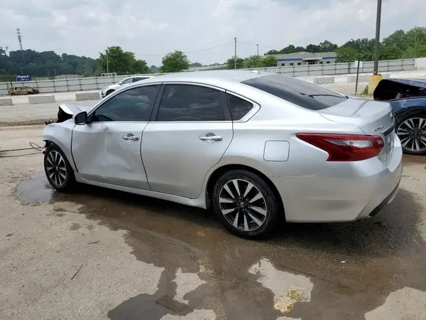 1N4AL3AP8JC170640 2018 NISSAN ALTIMA - Image 2