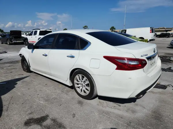 1N4AL3AP8JC170850 2018 NISSAN ALTIMA - Image 2