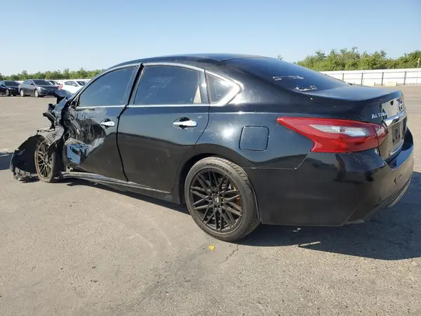 1N4AL3AP8JC172064 2018 NISSAN ALTIMA - Image 2