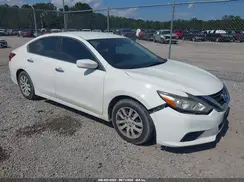 1N4AL3AP8JC172985 2018 NISSAN ALTIMA