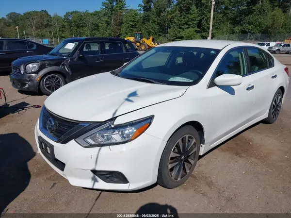 1N4AL3AP8JC176650 2018 NISSAN ALTIMA - Image 2