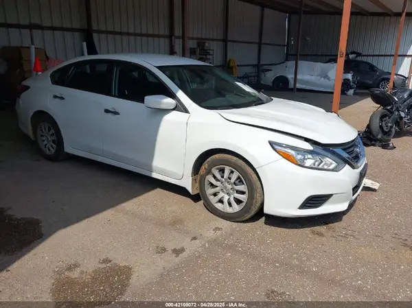 1N4AL3AP8JC179189 2018 NISSAN ALTIMA - Image 1