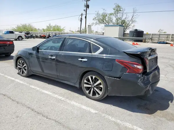 1N4AL3AP8JC180472 2018 NISSAN ALTIMA - Image 2