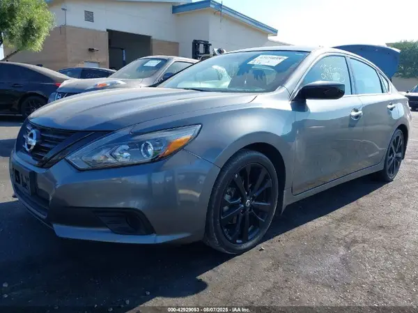 1N4AL3AP8JC181685 2018 NISSAN ALTIMA - Image 2