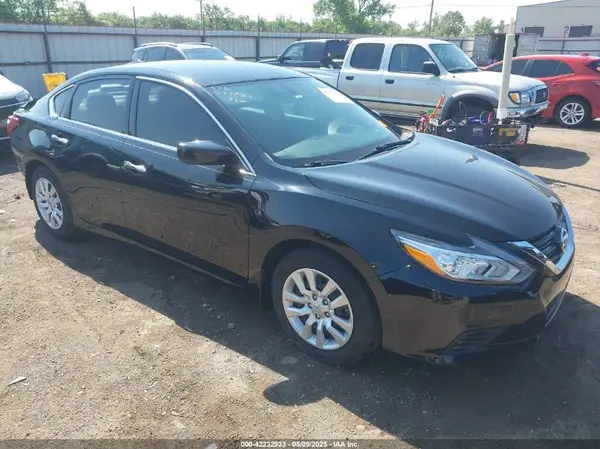 1N4AL3AP8JC184084 2018 NISSAN ALTIMA - Image 1