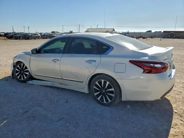 1N4AL3AP8JC185154 2018 NISSAN ALTIMA - Image 2