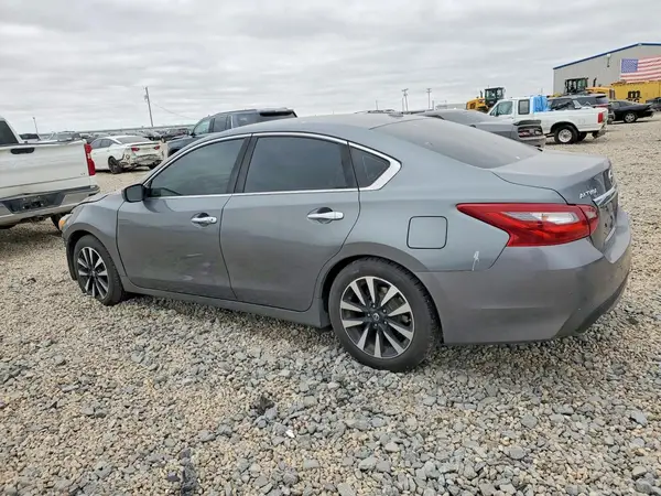1N4AL3AP8JC185753 2018 NISSAN ALTIMA - Image 2