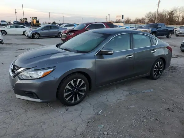1N4AL3AP8JC187051 2018 NISSAN ALTIMA - Image 1