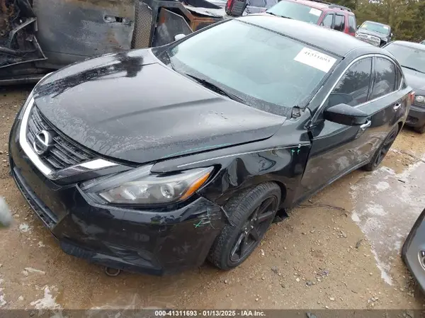 1N4AL3AP8JC187910 2018 NISSAN ALTIMA - Image 2