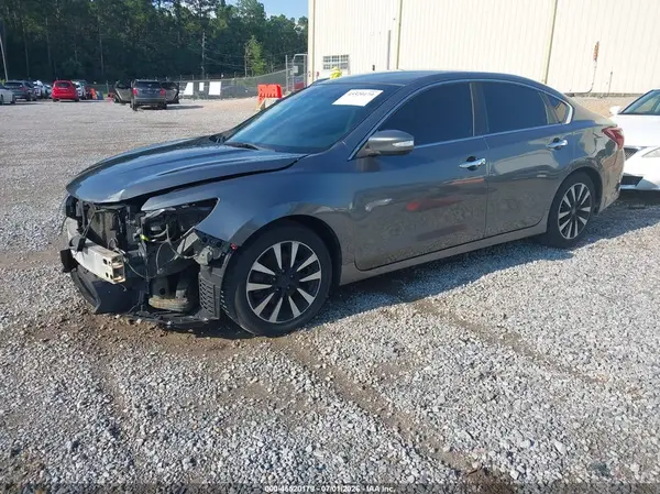 1N4AL3AP8JC189026 2018 NISSAN ALTIMA - Image 2