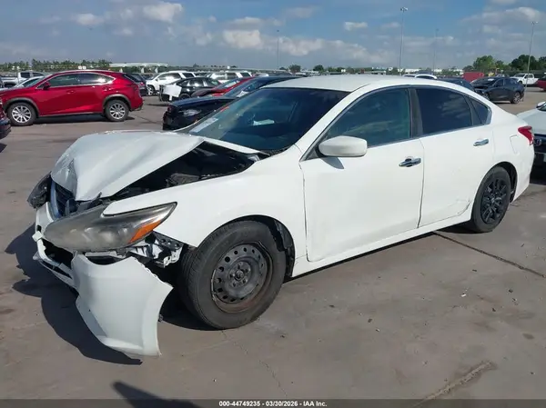 1N4AL3AP8JC192377 2018 NISSAN ALTIMA - Image 2