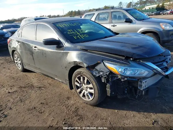 1N4AL3AP8JC193352 2018 NISSAN ALTIMA - Image 1