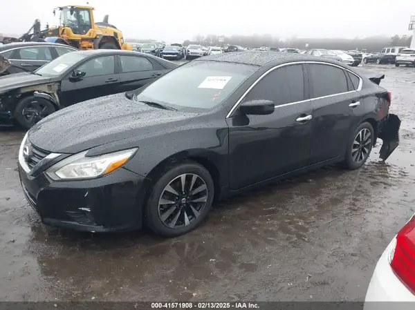 1N4AL3AP8JC193562 2018 NISSAN ALTIMA - Image 2