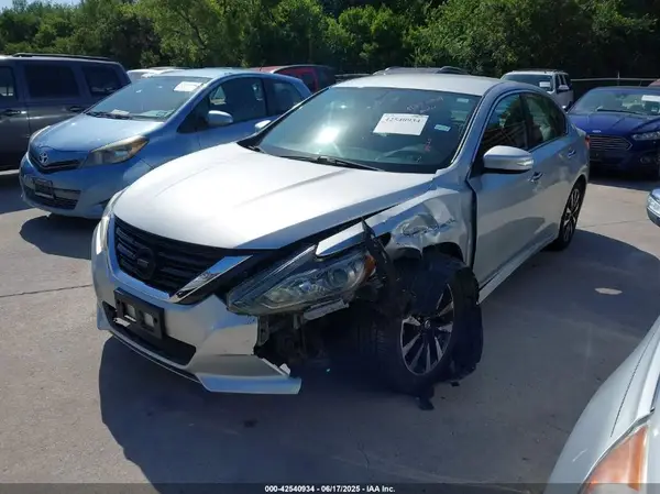 1N4AL3AP8JC194887 2018 NISSAN ALTIMA - Image 2