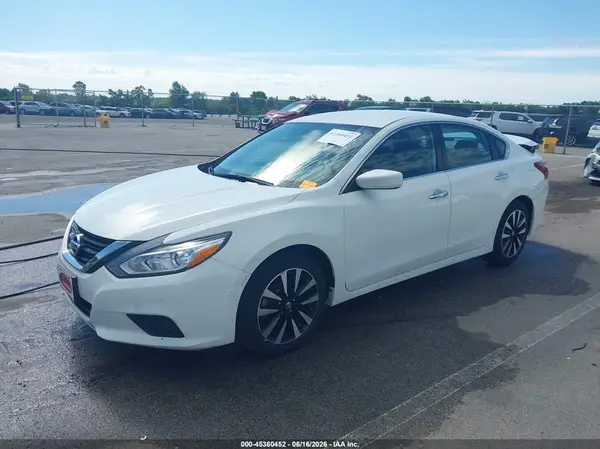 1N4AL3AP8JC196008 2018 NISSAN ALTIMA - Image 2