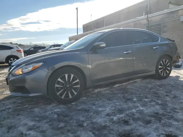 1N4AL3AP8JC198258 2018 NISSAN ALTIMA - Image 1
