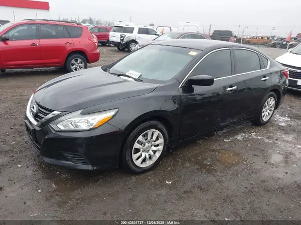 1N4AL3AP8JC198860 2018 NISSAN ALTIMA - Image 2